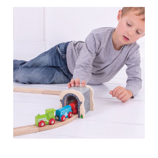 Tunel din lemn pentru trenulet